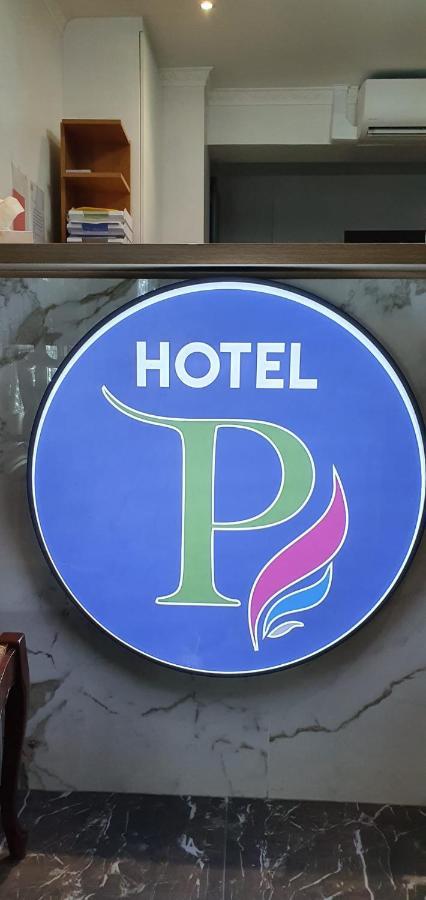 Hotel Le Privilege La Courneuve Exterior photo